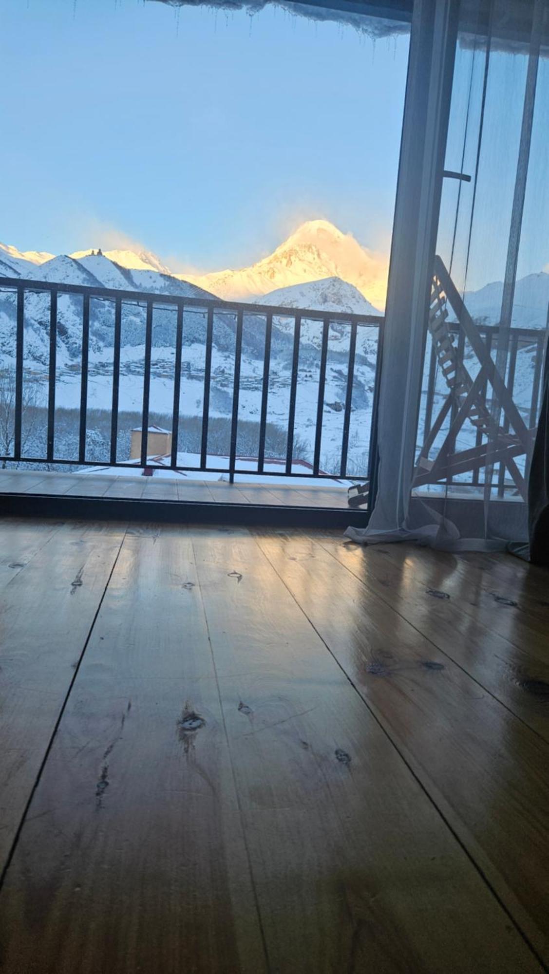Best View Kazbegi Luaran gambar