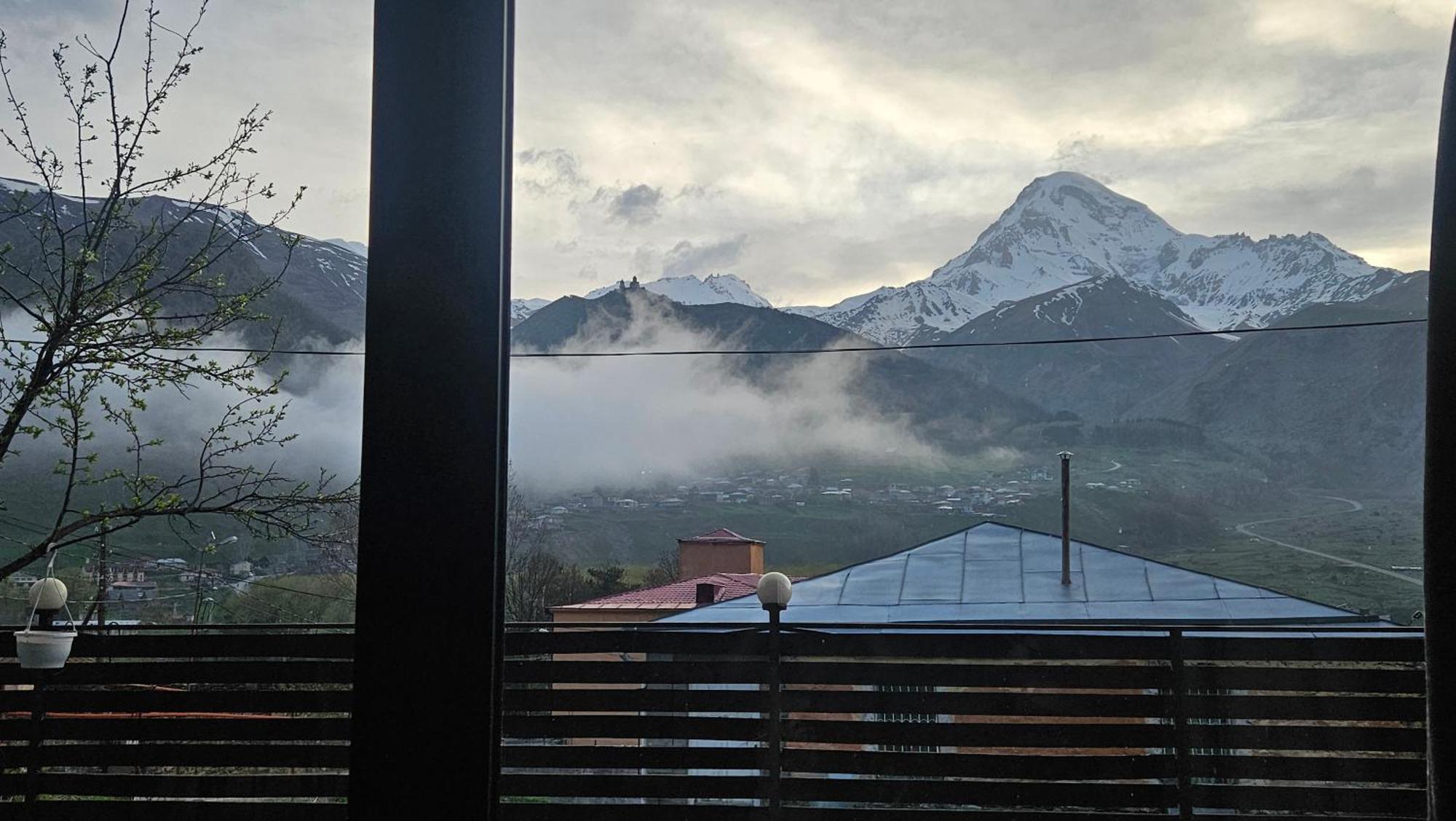 Best View Kazbegi Luaran gambar